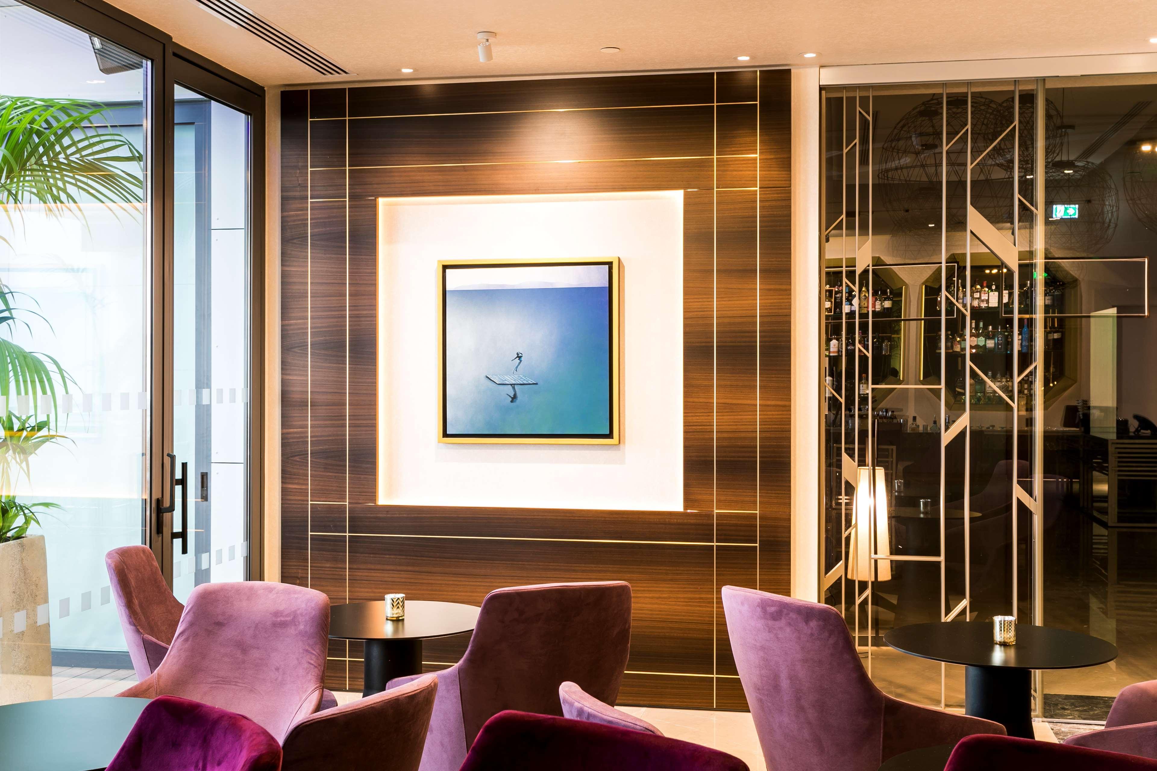 Radisson Blu Hotel, Lárnaka Eksteriør bilde A digital painting by the artist